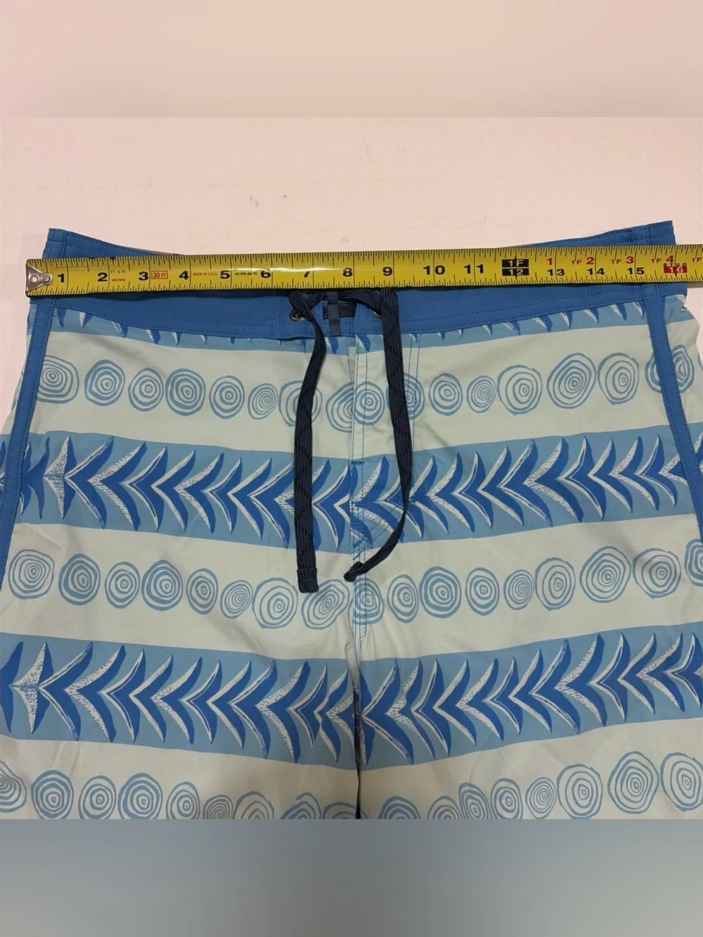Patagonia Wavefarer Board Shorts Blue Print Swim Trunks STY86731 SP19